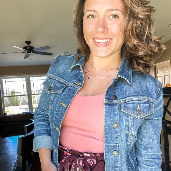 Meet your Posher, Meg - Picture 3 of 4